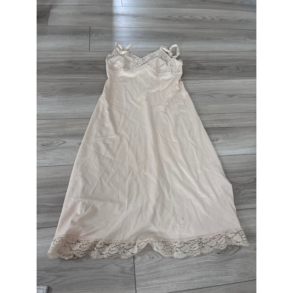 Vintage Farr West Beige Nylon Full Slip Lace Trim Lingerie Size 32 Style 173-A